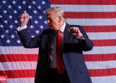 Tramps turpina apgalvot, ka irāņi ļoti grib vienošanos un pasnieguši viņam "milzīgu dāvanu"