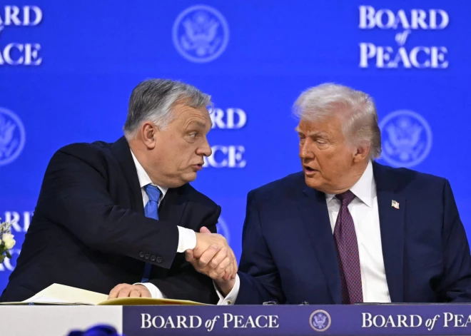 “Ejiet un balsojiet par Orbānu!” Tramps nāk klajā ar tiešu aicinājumu ungāriem