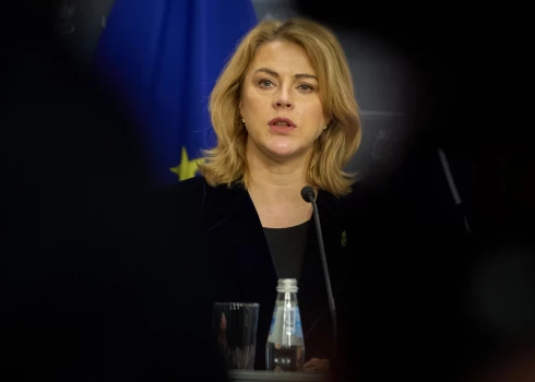 Latvijā nokritušais drons, iespējams, saistīts ar plašo uzbrukumu Ukrainai, pieļauj premjere.