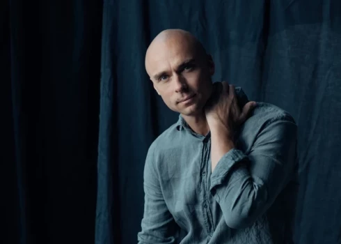 "Сейчас я живу один", — говорит Донс.