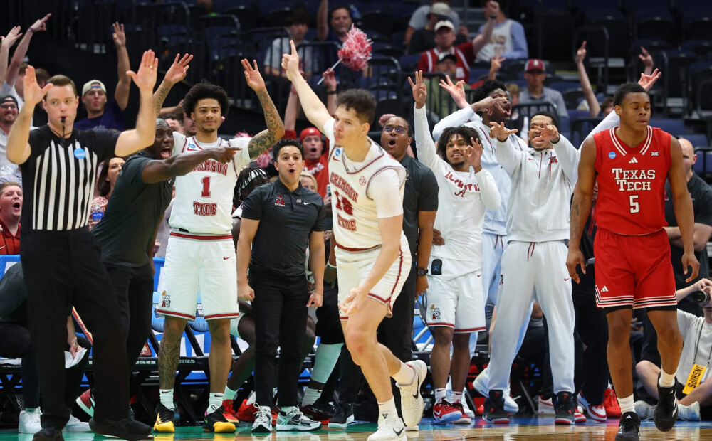 NCAA milzu auditorijas priekšā nonācis latviešu basketbola talants Noa Viljamsons