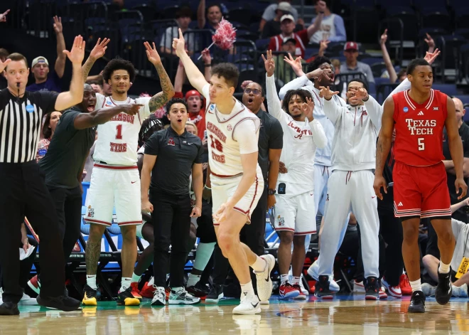 NCAA milzu auditorijas priekšā nonācis latviešu basketbola talants Noa Viljamsons