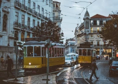 Nosaukta lēta Eiropas valsts dzīvei pensijā; saule tur spīd gandrīz 230 dienas gadā