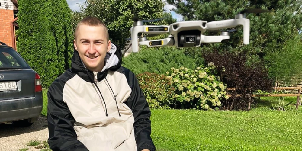 Elvis cenšas uzturēt kontaktus ar citiem cilvēkiem, kuriem ir kustību traucējumi. “Daudziem ir grūti, ir depresija, tāpēc viņi neiet ārā no mājas un domā, ka pēc traumas dzīve ir beigusies. Jā, fiziski mums ir kaut kas atņemts, bet galva strādā tāpat. Mēs esam tie paši cilvēki, tikai tagad ar ierobežotām kustībām.”