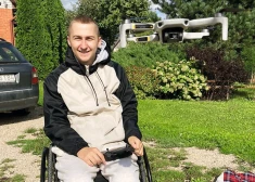 Lai izkļūtu no depresīvās čaulas, vispirms slieksnis jānolaiž pašam cilvēkam – Elvja Kurpnieka atziņas par dzīvi ratiņkrēslā