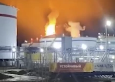 Dūmus var redzēt Somijā! Pēc dronu uzbrukuma paralizēta Krievijas Primorskas un Ustjlugas ostu darbība, Valsts domē prasa uzbrukt uzņēmumiem Eiropā