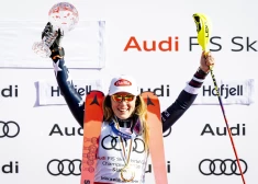 Atkārto rekordu. Kalnu slēpošanas zvaigzne Mikeila Šifrina jau sesto reizi triumfē Pasaules kausa kopvērtējumā