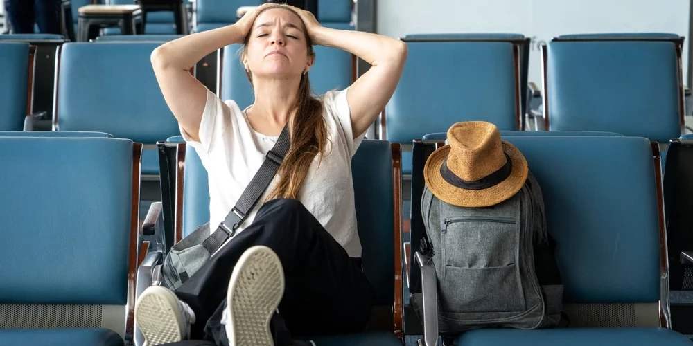 Лучше бы дома осталась!