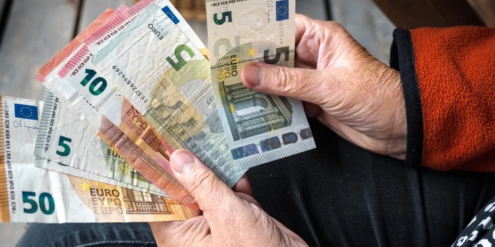 Дополнительные доходы, если они есть, пожираются ростом цен.