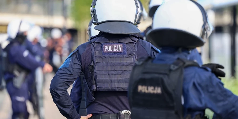 Polijā pērn ievērojami pieaudzis krievvalodīgo ārvalstnieku bandu pastrādāto noziegumu skaits.