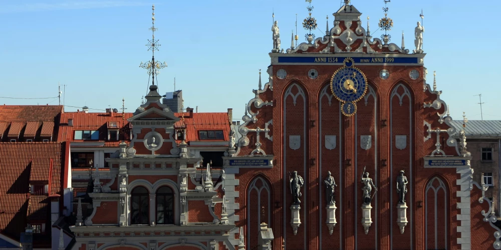 В Риге на один час погаснет декоративное освещение нескольких известных объектов.