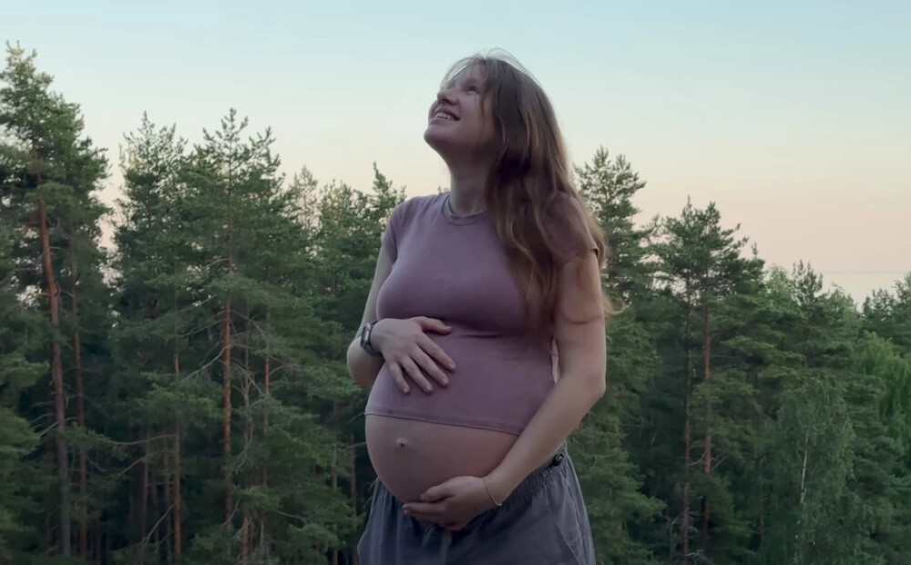 Arvien populārāka kļūst jauna mode - brīvdzemdības. Vai mums Latvijā to vajag?