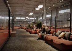 ФОТО: в Риге появится крупнейшая арена для падела с полной инфраструктурой - от кортов до кафе и саун 