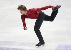 Deniss Vasiļjevs kvalificējas pasaules čempionāta izvēles programmai, Kuļišam neveiksmīgs sniegums