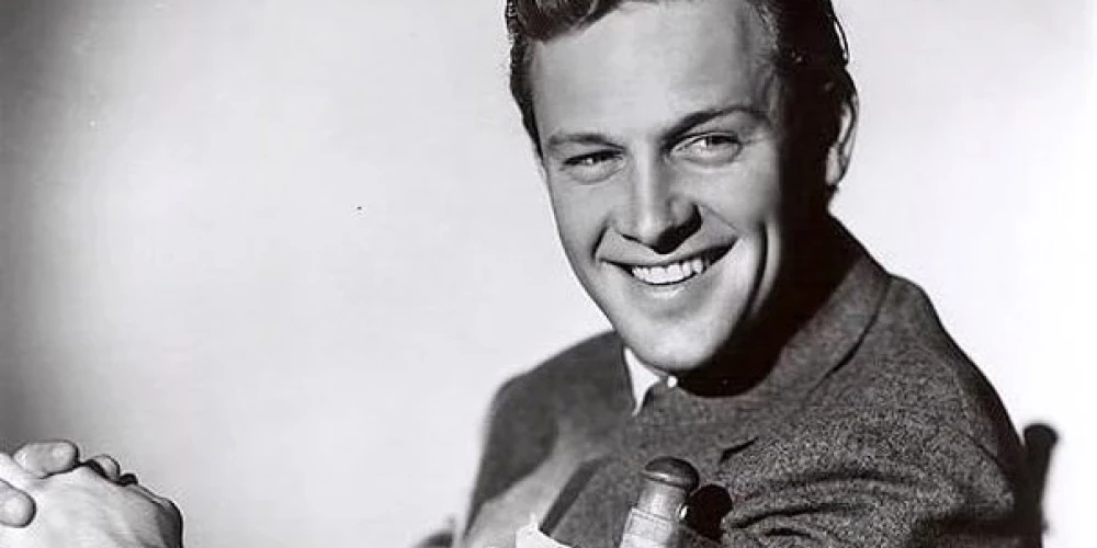 Aizvadītā gadsimta piecdesmitajos gados populārais aktieris Viljams Holdens.