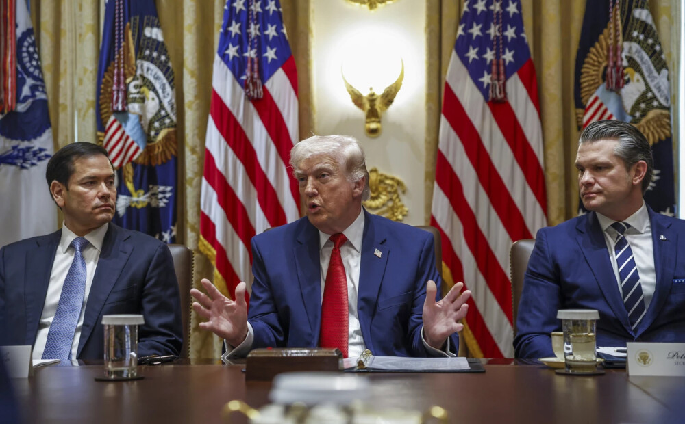 Tramps: pēc ienaidnieku lūguma atlieku triecienus Irānas spēkstacijām