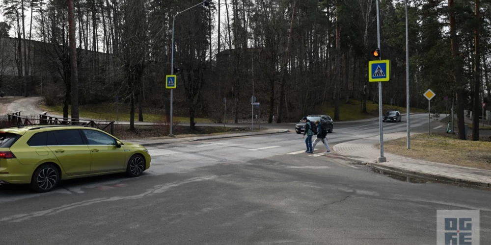 Vienā no intensīvakajiem krustojumiem Ogrē, Kalna prospektā, pašvaldība plāno būvēt gājēju tiltu - satiksmes pārvadu, kas uzlabos satiksmes drošību pilsētā. 