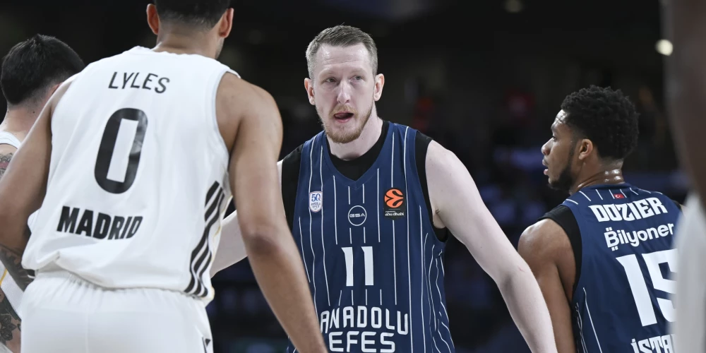 Rolands Šmits šoreiz laukumā nedevās daudz.