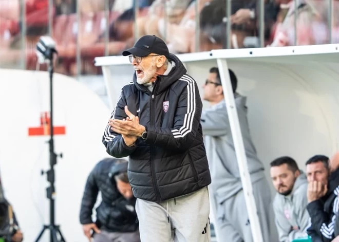 Paolo Nikolato pauž neapmierinātību ar Latvijas izlases sasniegto rezultātu Gibraltārā