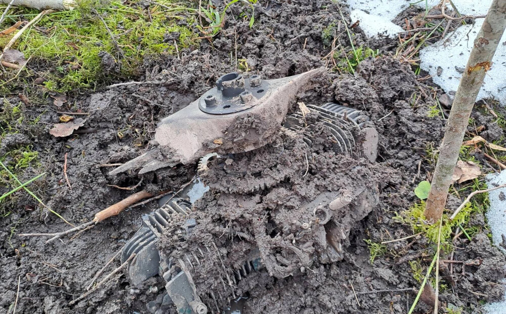 Zemessardze norāda uz iespējamo iemeslu, kāpēc Krāslavas novadā avarējis drons. VIDEO