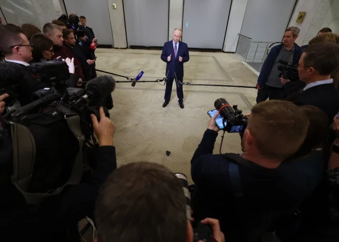 Putina reitings nokrities līdz rekordzemam līmenim četru gadu laikā, zināmi cēloņi