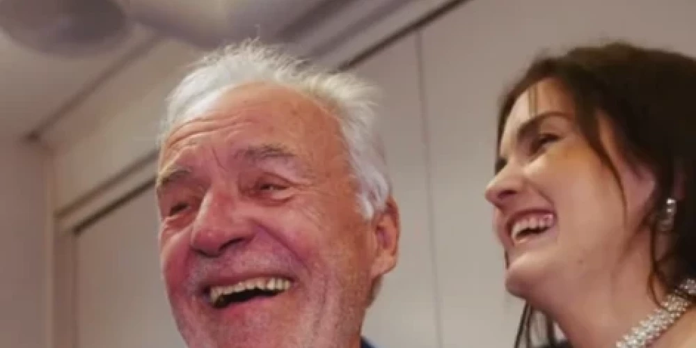 Atvaras izpildījums aizkustina “The Olsen Brothers” zvaigzni.