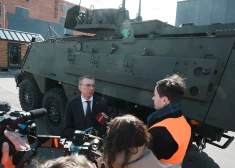 ФОТО: Ринкевич посетил в Валмиере завод Patria и сделал акцент на росте оборонной индустрии