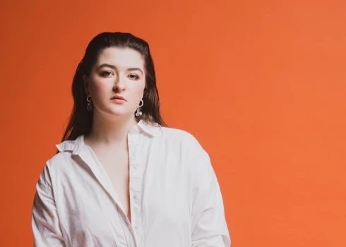 Trīs dažādas skaņu pasaules vienā koncertā – Kalsons, Vasks un De Falja koncertzālē “Latvija”.