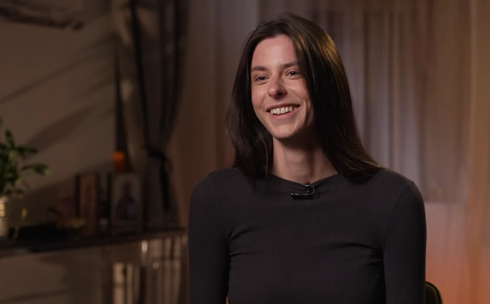 "Es jau sen sāktu raudāt, ja man tā būtu!" Olgas Kambalas meita atklāti izsakās par patēvu Kasparu