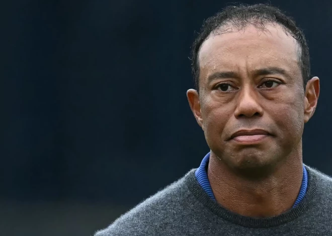 Leģendārais golferis Taigers Vudss cietis avārijā; pēc tam apcietināts