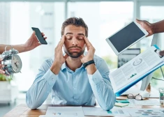 Для этих знаков зодиака апрель может стать месяцем испытаний: кому придется собраться с силами