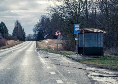  Pašvaldības neskaita pasažierus autobusu pieturās.