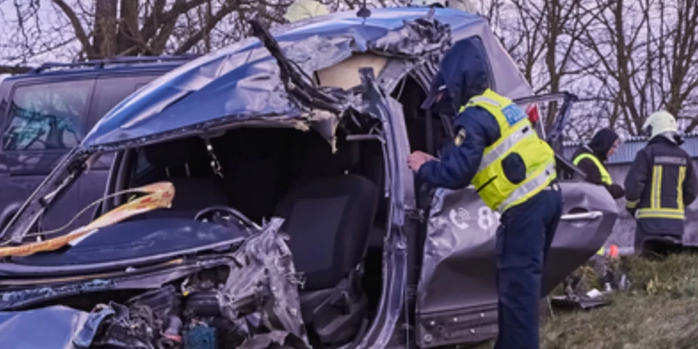 Pērn avārijās uz Latvijas ceļiem dzīvību zaudējuši 118 cilvēki.