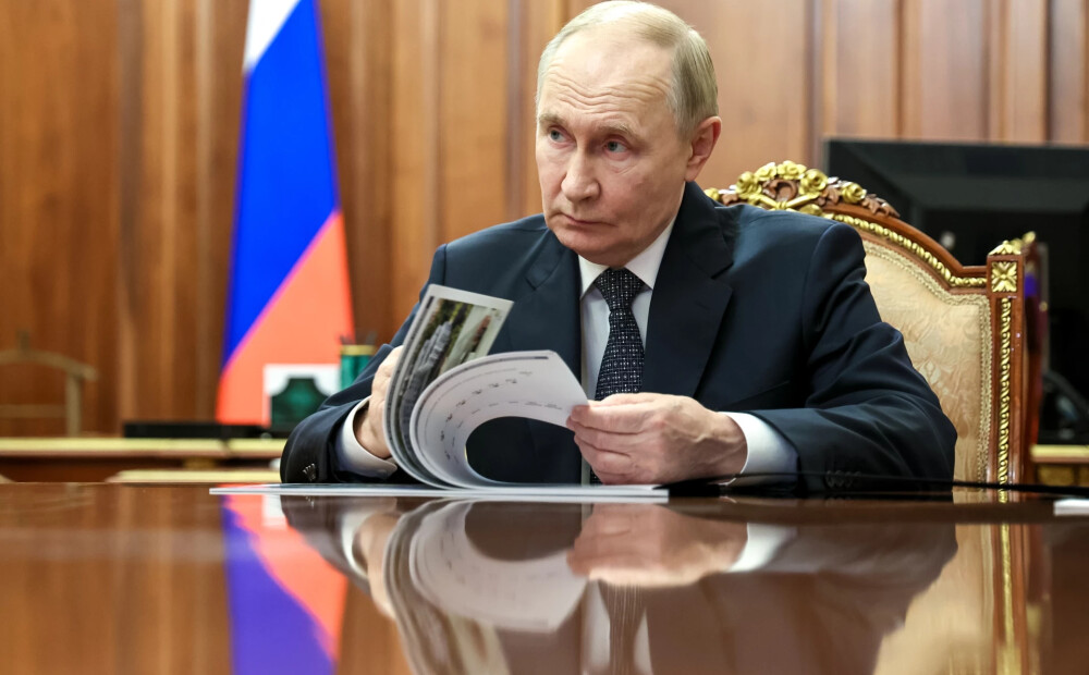 Panika un paranoja Kremlī: izlūkdienestu ziņojumi pamatīgi nobiedējuši Putinu