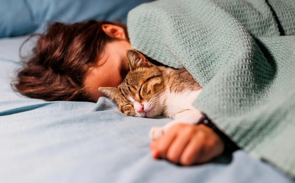 Laika maiņa naktī uz svētdienu: miega ārste skaidro, kā pasargāt savu naktsmieru