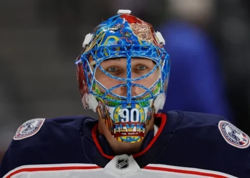 Latviešu vārtsargs Elvis Merzļikins ar "Blue Jackets" piedzīvo zaudējumu.