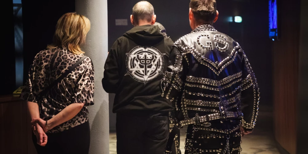 Rīgā jaudīgi aizvadīts vācu metāla grupas “Primal Fear” koncerts.