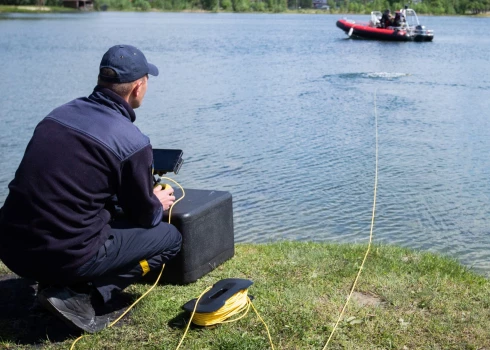 Plānots iegādāties jaunu zemūdens dronu Ādažu pašvaldības policijas vajadzībām.