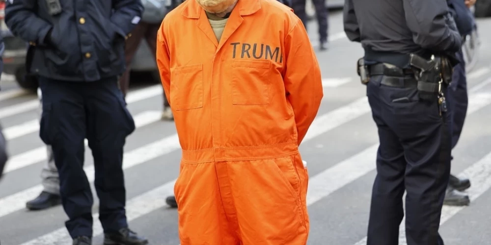 Sestdien, 28. martā, vairāk nekā astoņi miljoni amerikāņu piedalījās masveida protestos Amerikas Savienotajās Valstīs (ASV), lai izrādītu pretestību prezidenta Donalda Trampa īstenotajai politikai un karam pret Irānu.