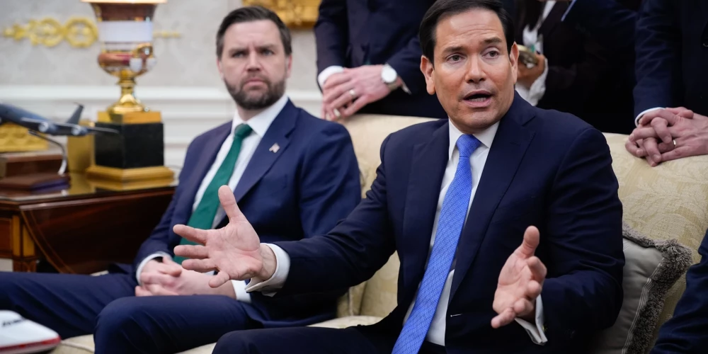 ASV viceprezidents Džeimss Deivids Venss ieguva 53% balsu, kamēr ASV Valsts sekretārs Marko Rubio - 35% atbalstu.