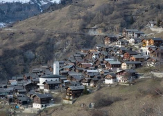 Невероятно, но факт: поселок в богатой европейской стране заплатит десятки тысяч евро тому, кто туда переедет