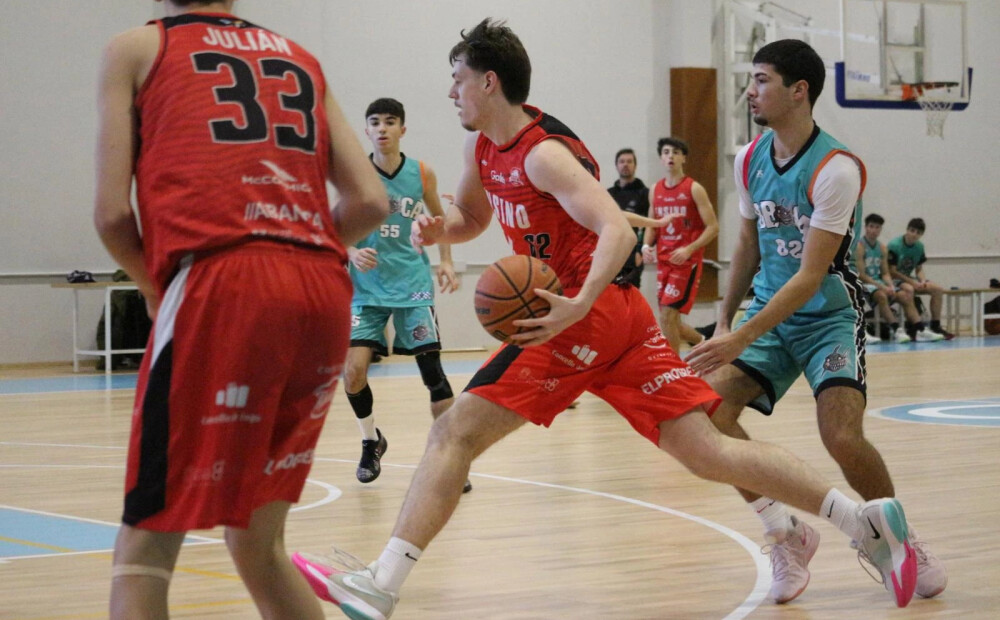 Latviešu talants Marko Deksnis ar 27 punktiem ieved komandu Galīsijas U18 līgas "Final Four"