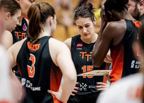 "TTT Rīga" basketbolistes (foto: Basketbola klubs "TTT-Rīga" / Facebook)