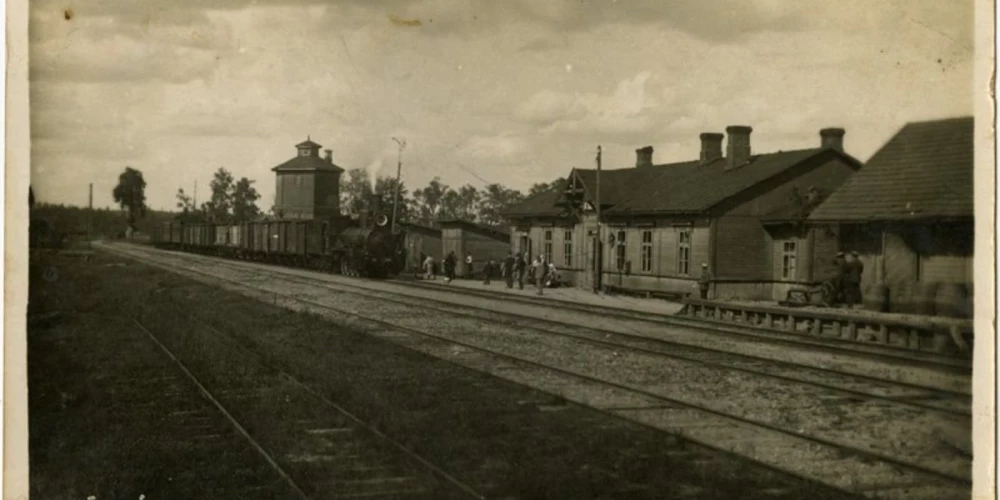 Архивное фото станции Марциена.
