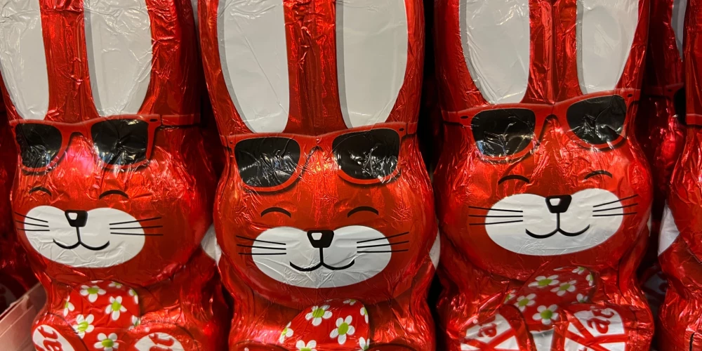 Eiropā nozagtas 12 tonnas "KitKat" šokolādes batoniņu, apēnojot Lieldienu priekus