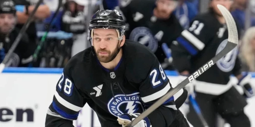 Zemgus Girgensons spēlē vienā no NHL līderēm.