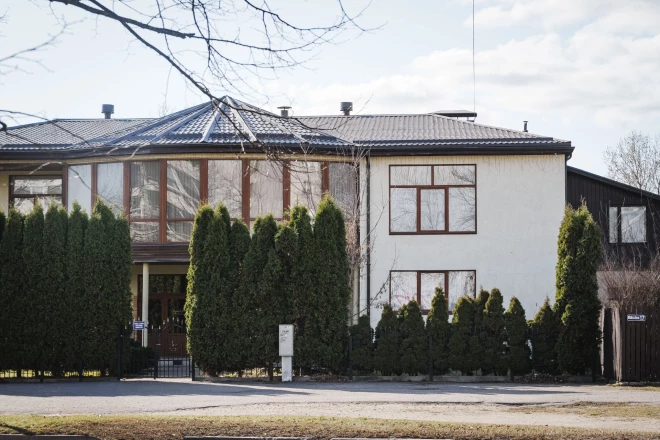 Banketu zāļu komplekss "Pie Čarli" it nebūt neizskatās pēc ēkas, kurā Rīgas musulmaņi iemīļojusi svinēt savus lielākos svētkus.