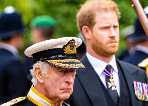 Princis Harijs cer uz tikšanos ar karali Čārlzu III ar saviem bērniem.