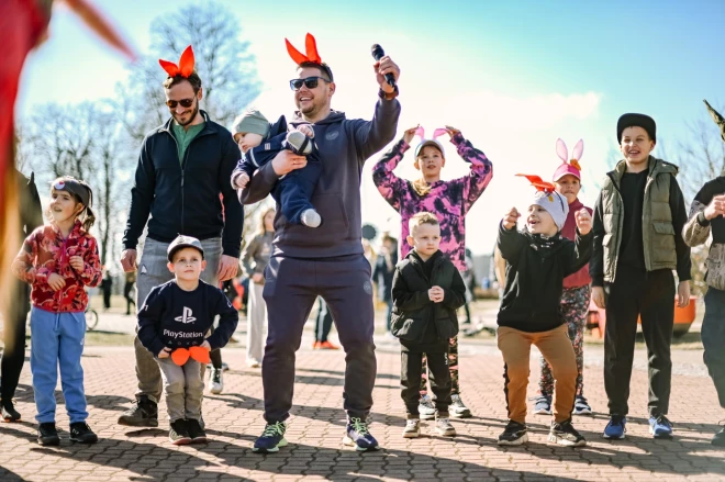 Сигулда запускает юбилейный Фестиваль качелей и зовет на большой весенний праздник.
