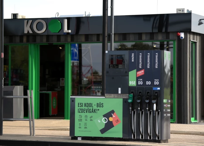 В Латвии решили жестче контролировать цены на топливо: за лишнюю наценку придется заплатить
